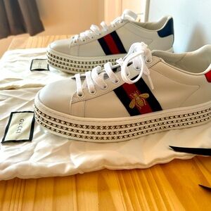 Gucci Diamond Platform Sneakers, size 38, only worn once inside.